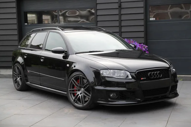 Audi RS4 B7 Avant · 01